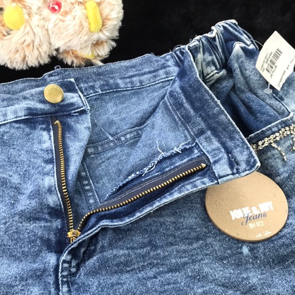 NWT Jolie & Joy Jeans by FCT Denim Distressed Bling Frayed Hem Jean Shorts 1X - Picture 1 of 16